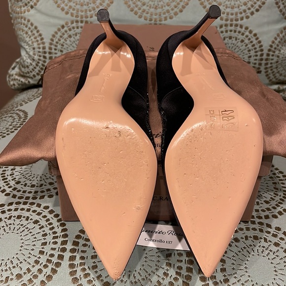 Gianvito Rossi Black Silk Pumps with red Rhinestone cherries! Size 37.5 - Picture 9 of 10